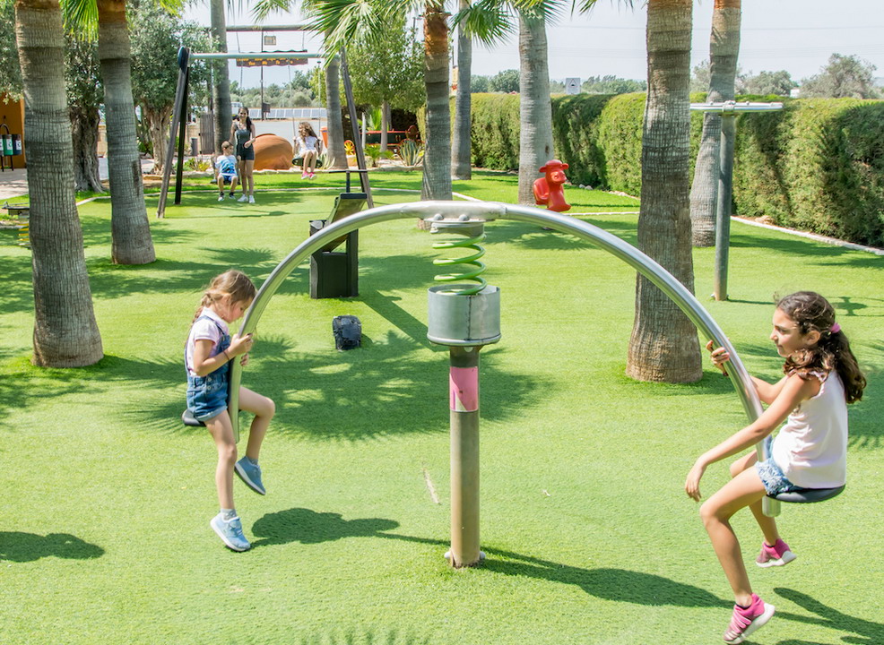  Park kamila Mazotos Kipar 